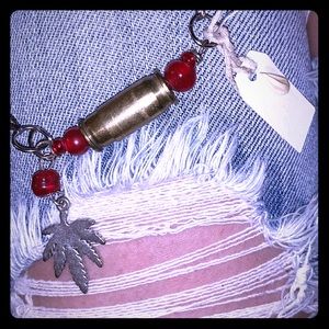 pot leaf & gun shell chain look & appeal